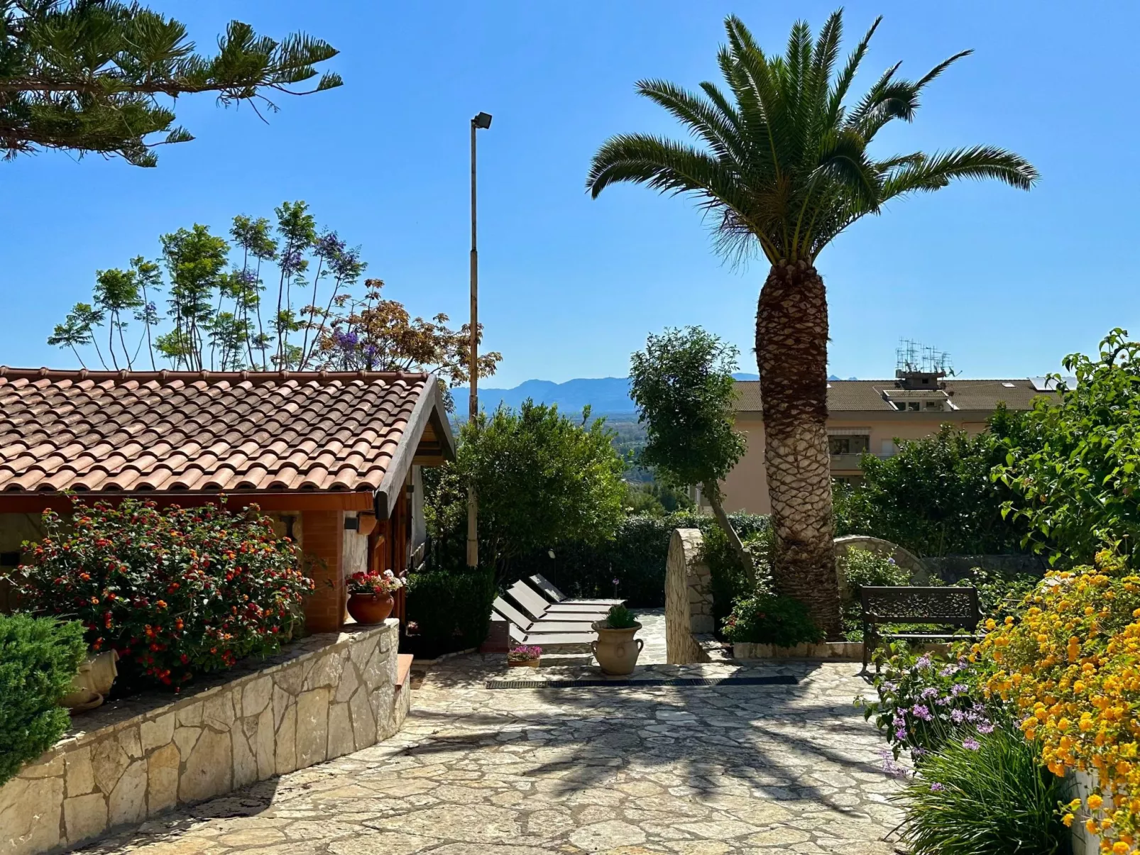 Studio-Wohnung "P Melograno" mit Pool-Dehors