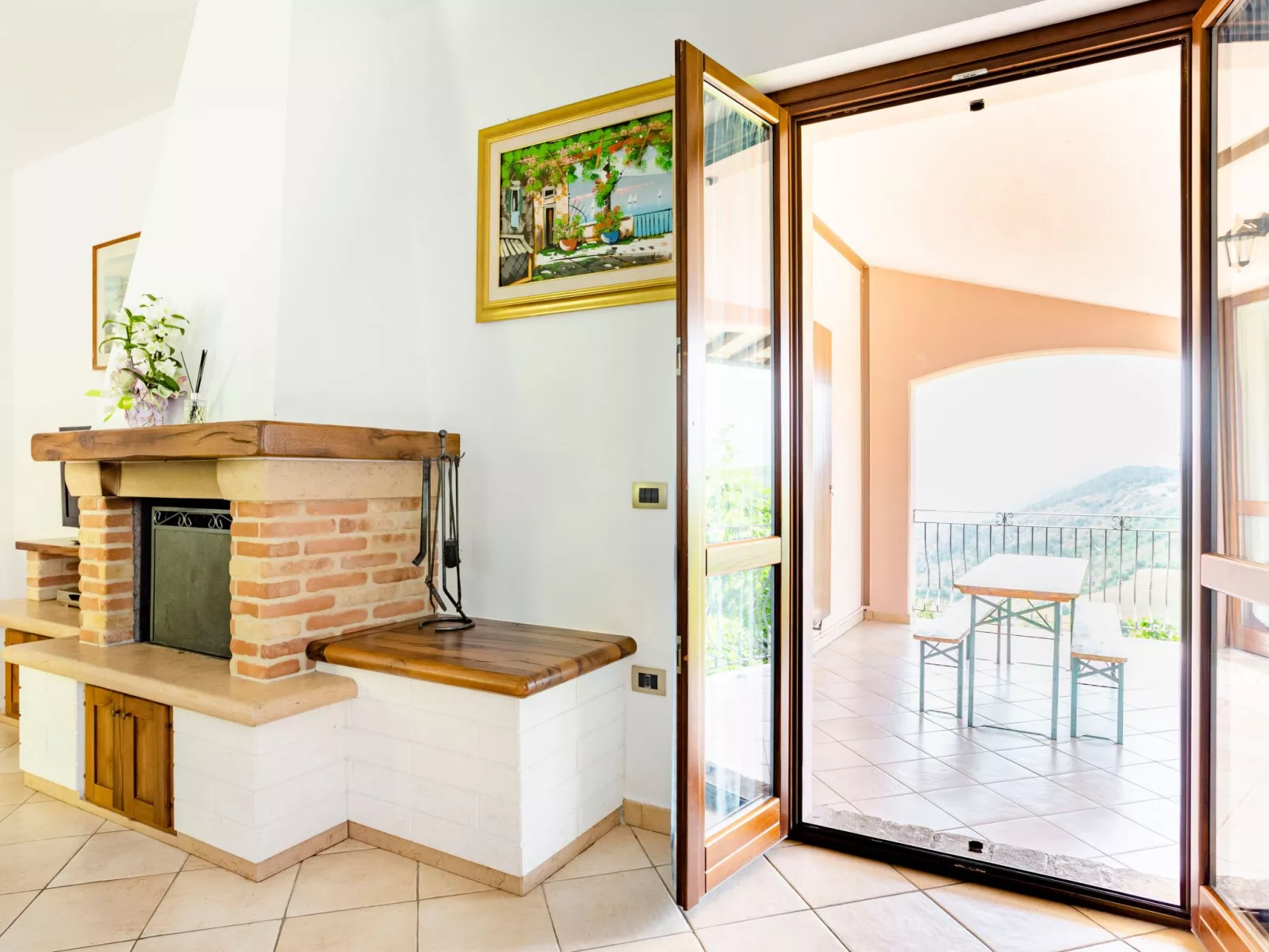 La Panoramica-Drinnen