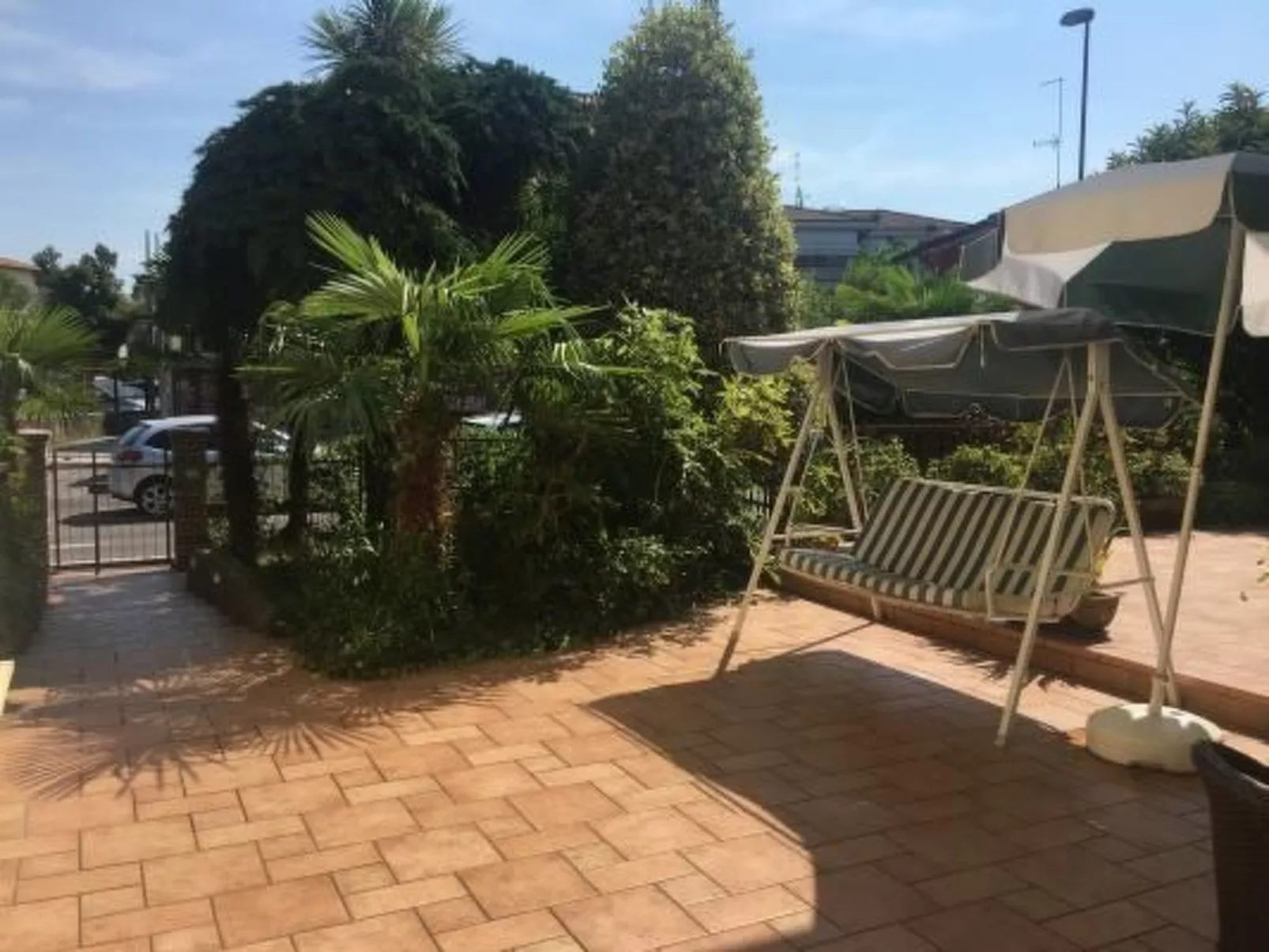 Gemütliche Dreizimmerwohnung mit Balkon-Image-tags.info