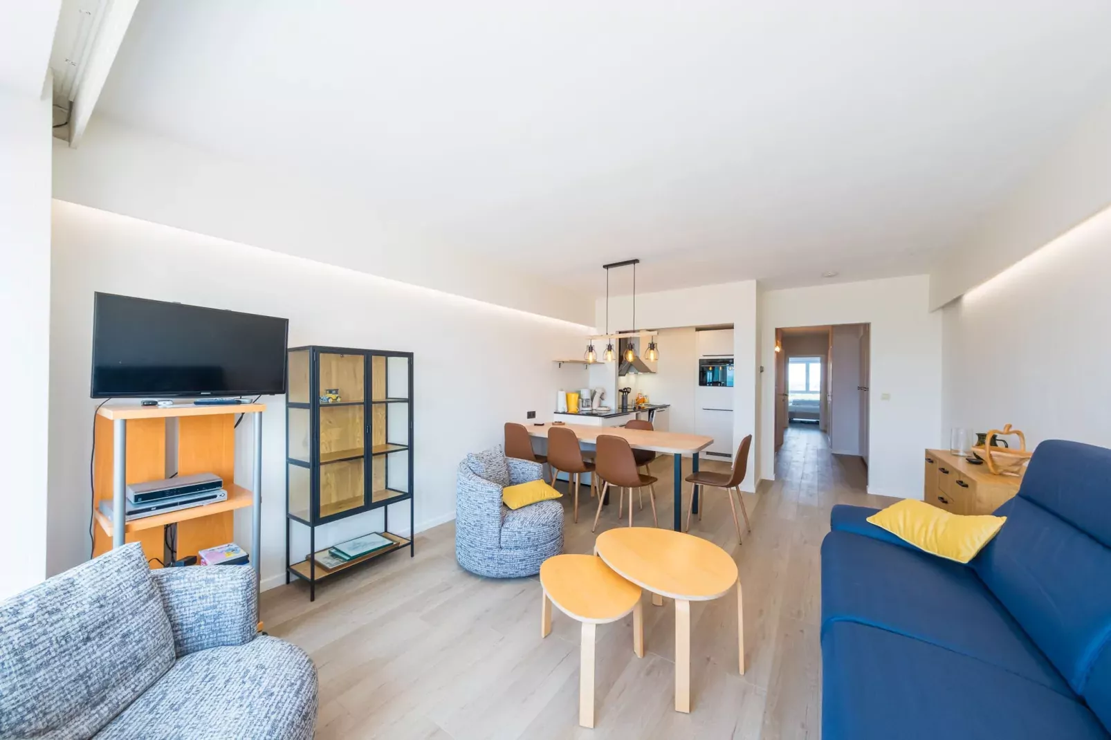 Reno-Living room