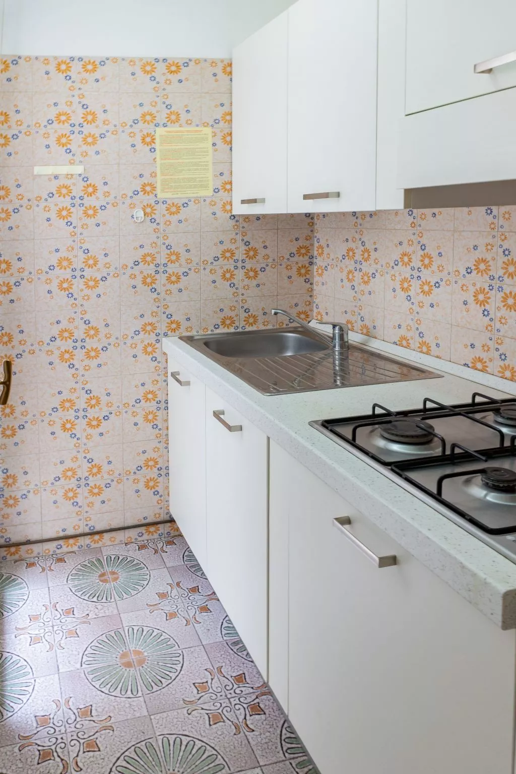 "Ollimpia 82" - Dedans