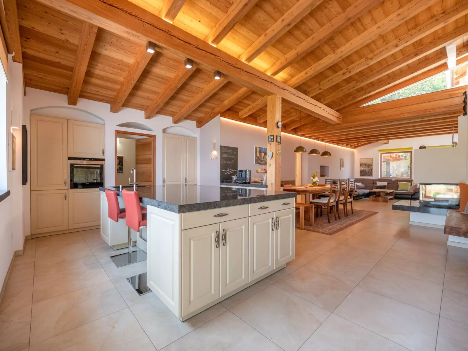 Villa mit schönem Seepanorama und Naturteich-Inside