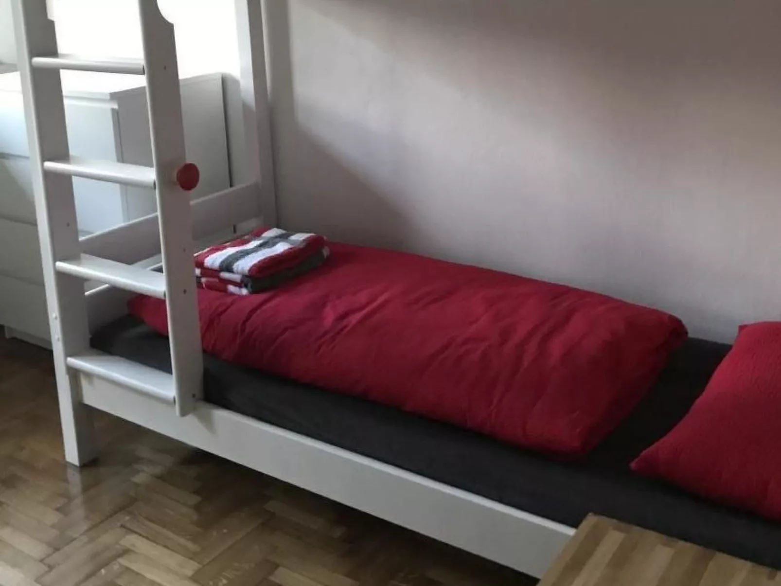 Villa am Gardasee mit großem Pool und Garten-Dedans