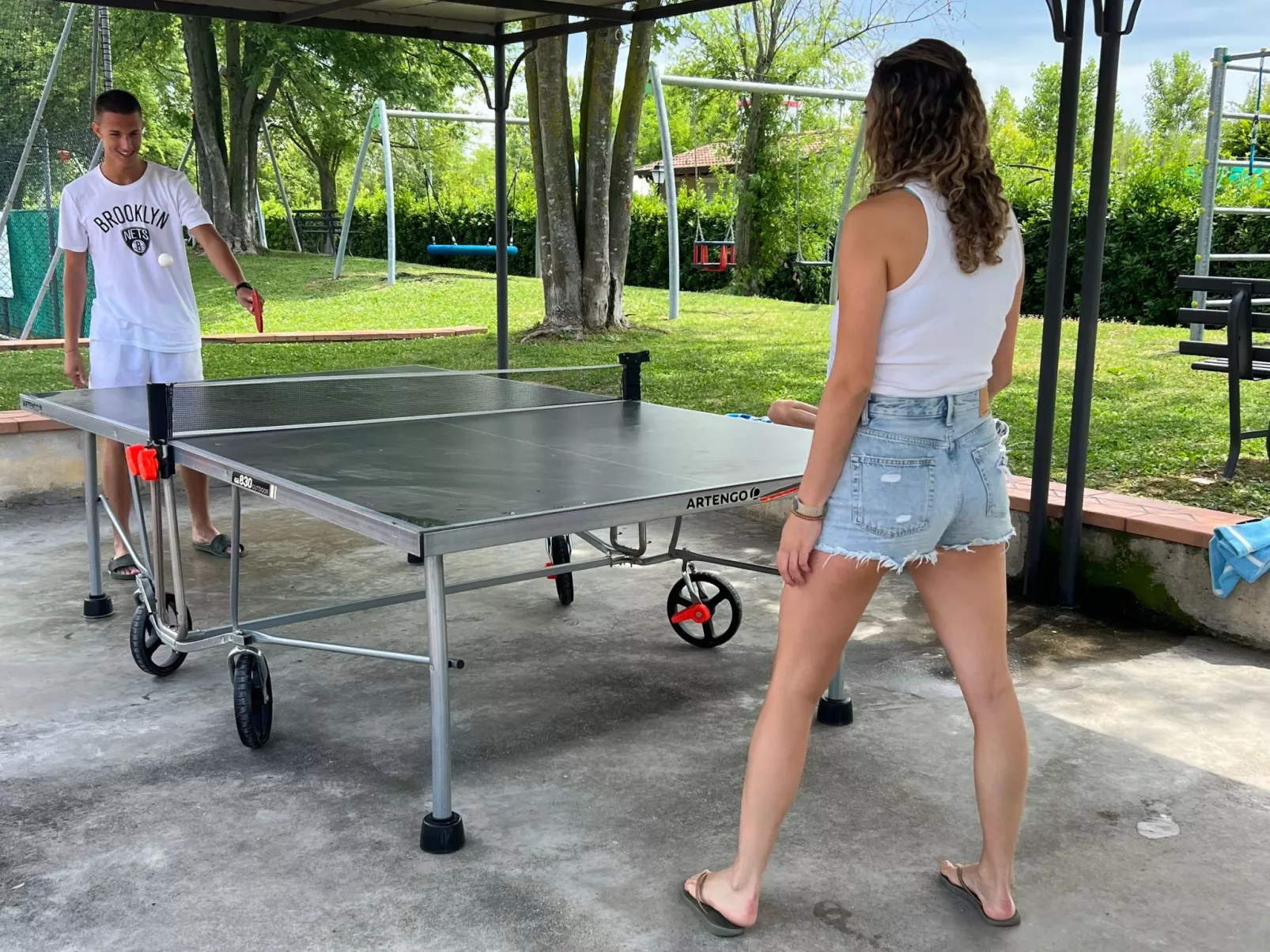 Wohnung mit Terrasse-Draußen