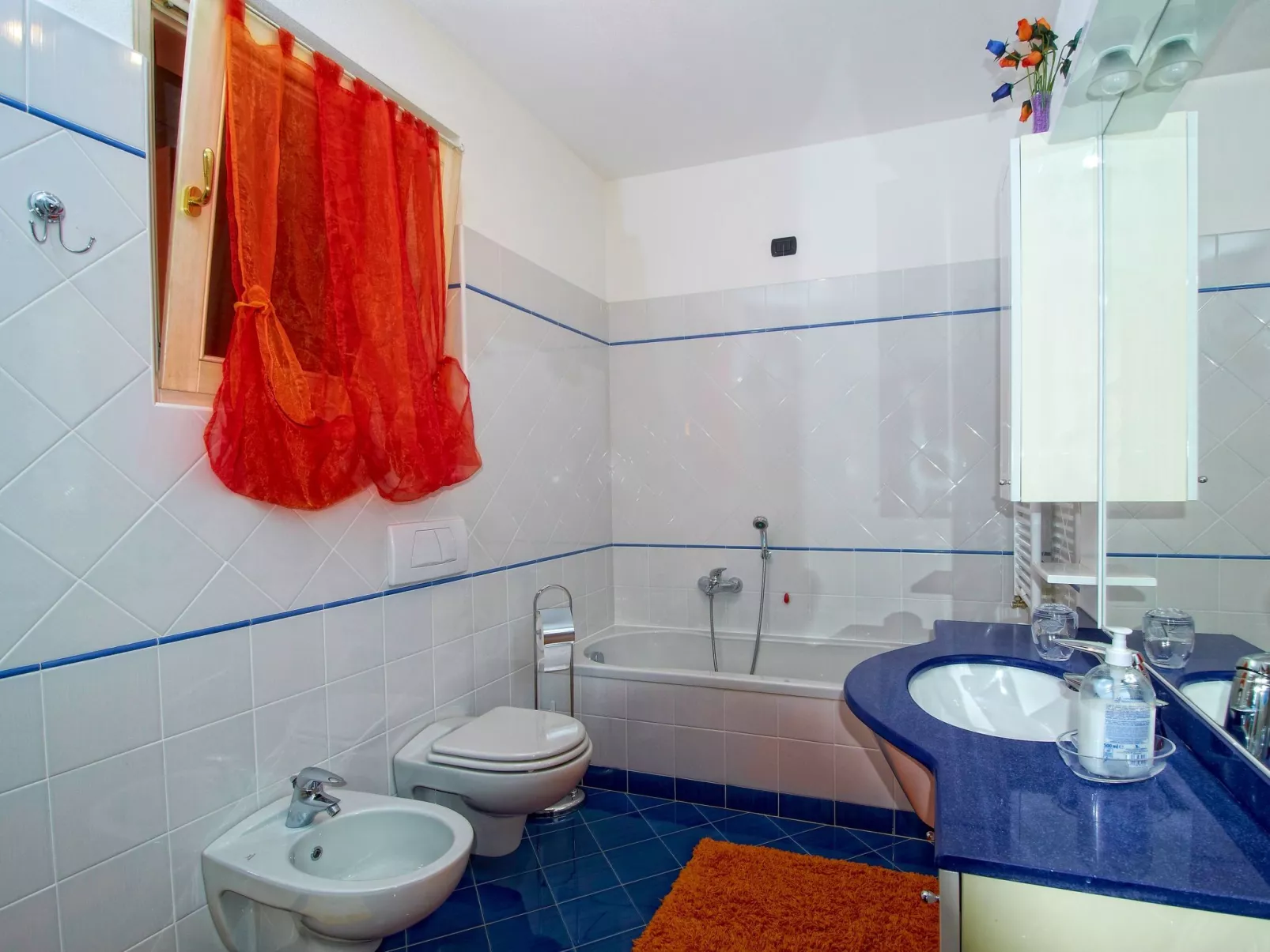 Türkisfarbenes Haus mit fantastischer Aussicht-Dedans