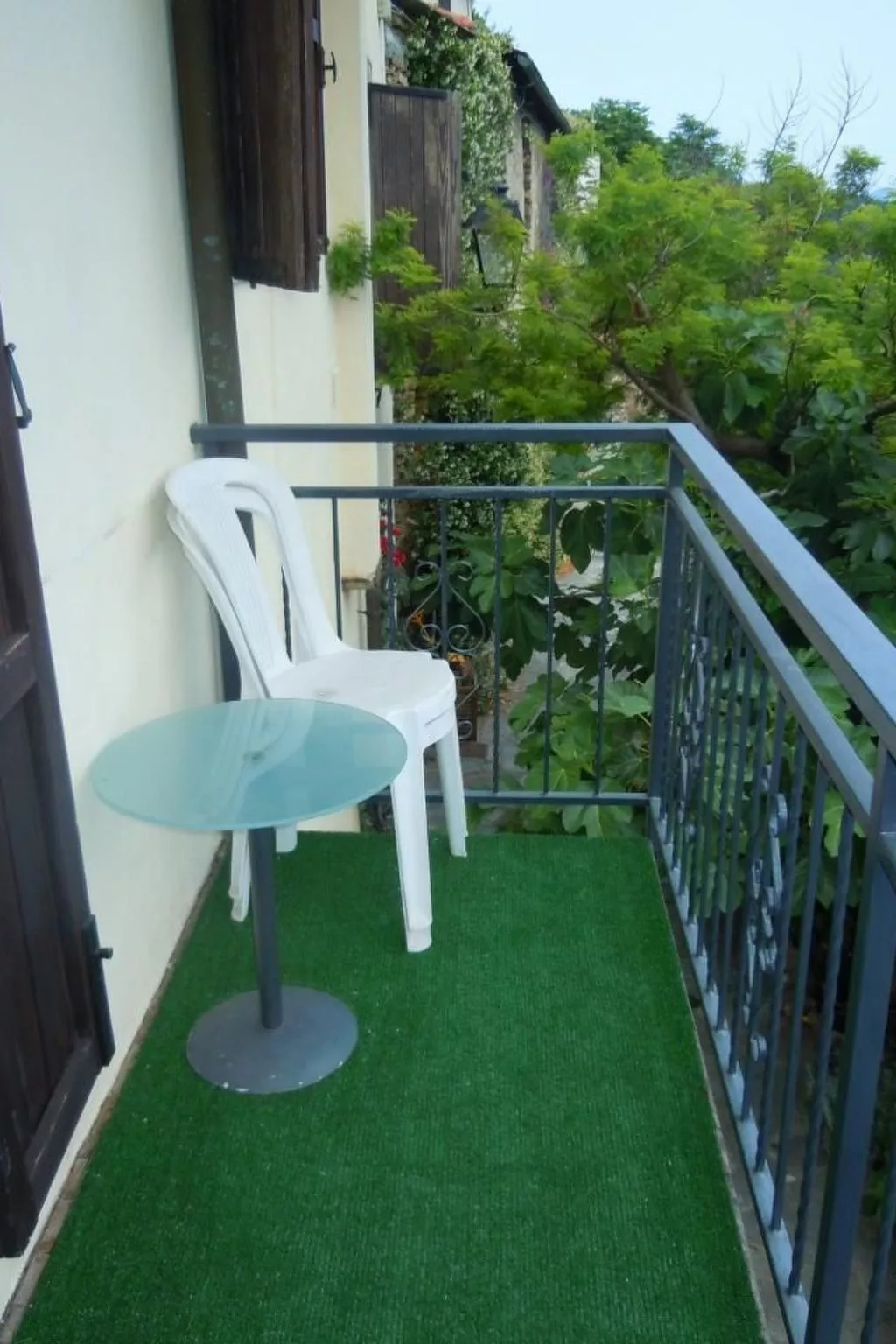 Schönes Ferienhaus mit Garten und Whirlpool-Drinnen