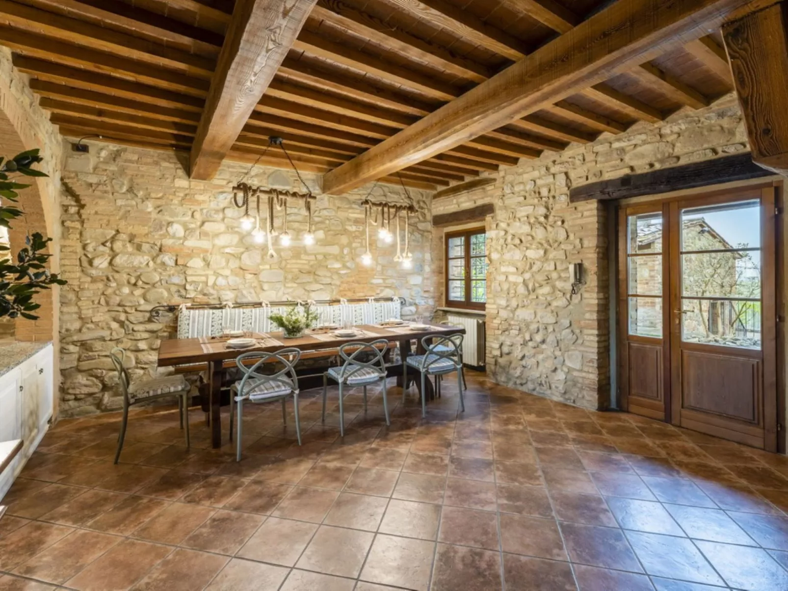 Villa mit privatem Pool und herrlichem Blick auf Pisa-Inside