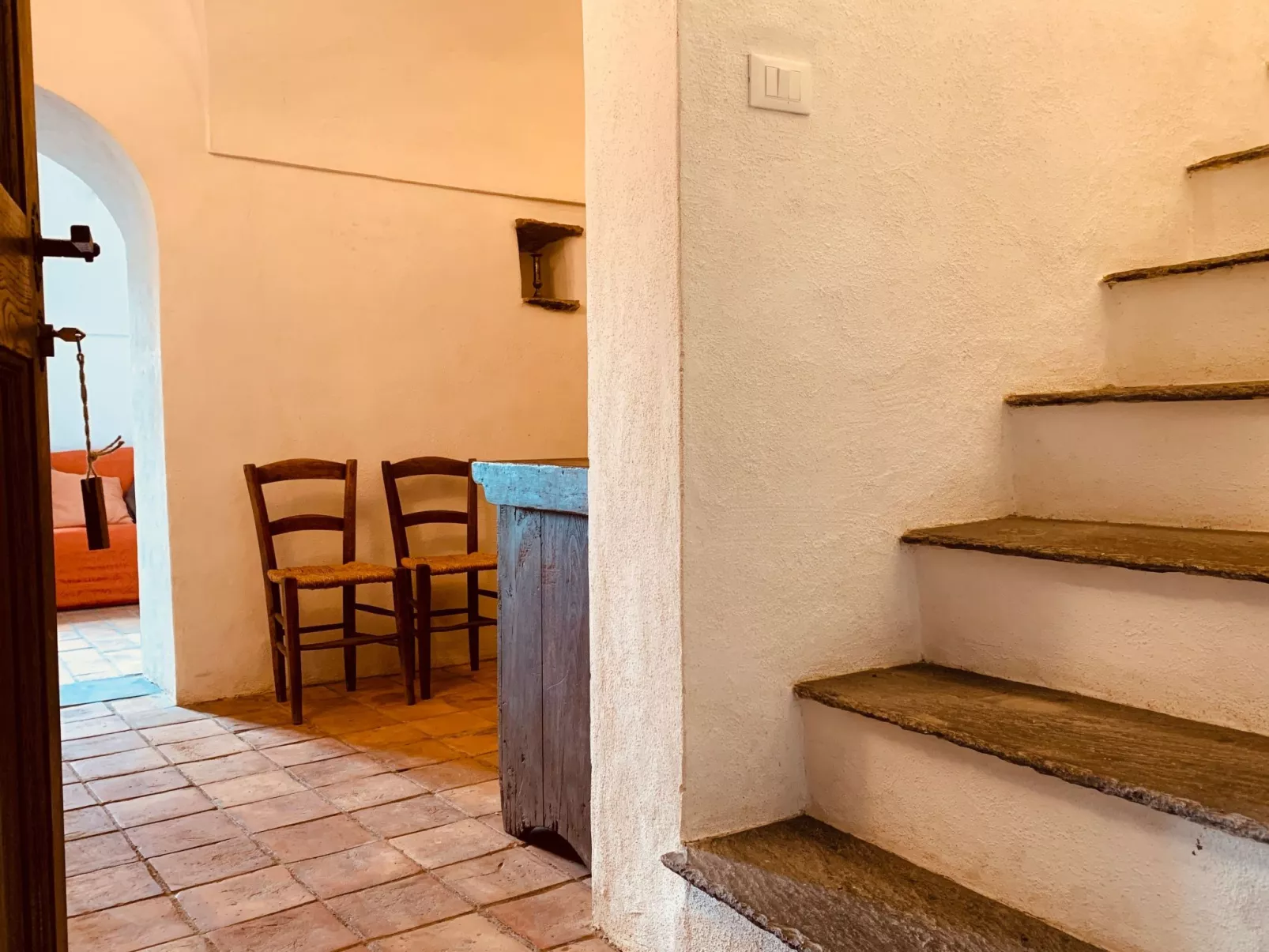 Für 4 Personen ca. 110 m&sup2; in Bajardo, Norditalien (Ligurien)-Drinnen