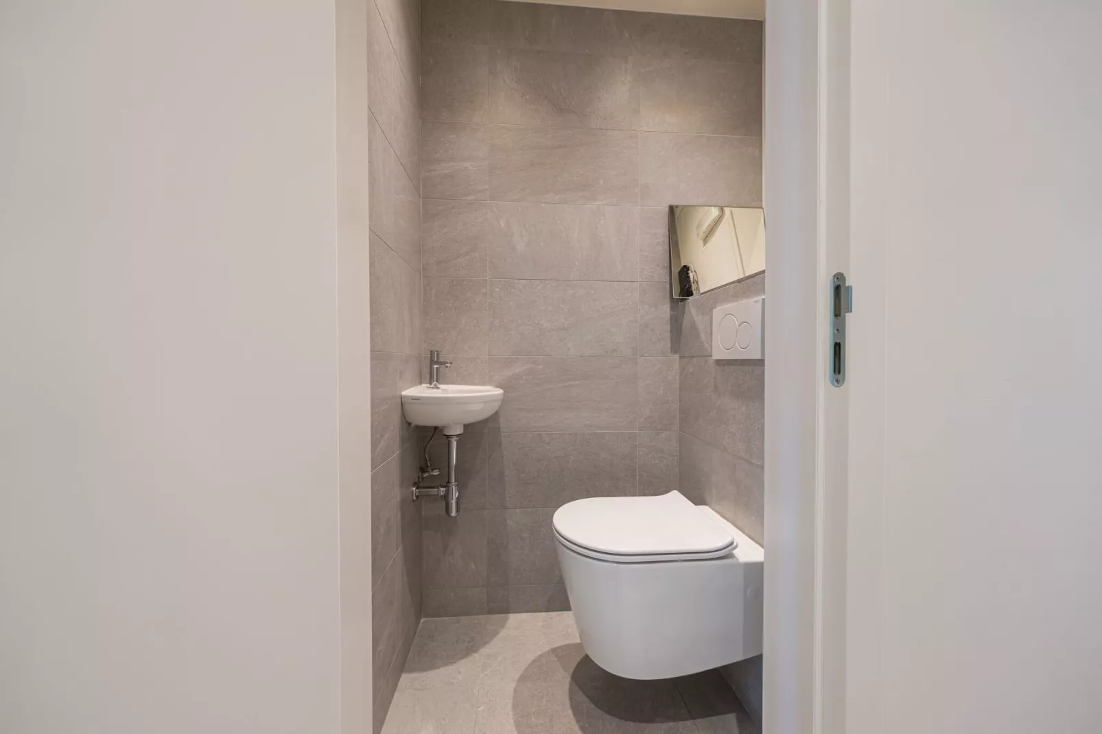 Trianon 0609-Bathroom