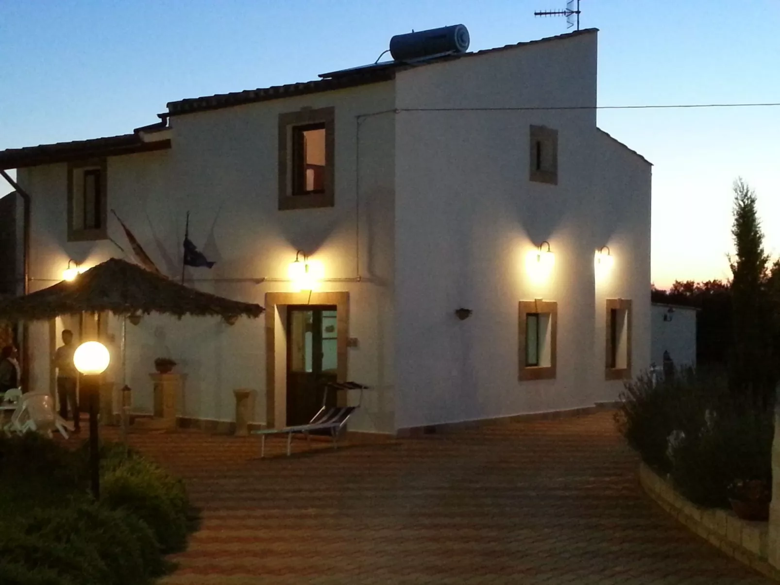 Ein-Zimmer-Wohnung 'Conte Luna-Draußen