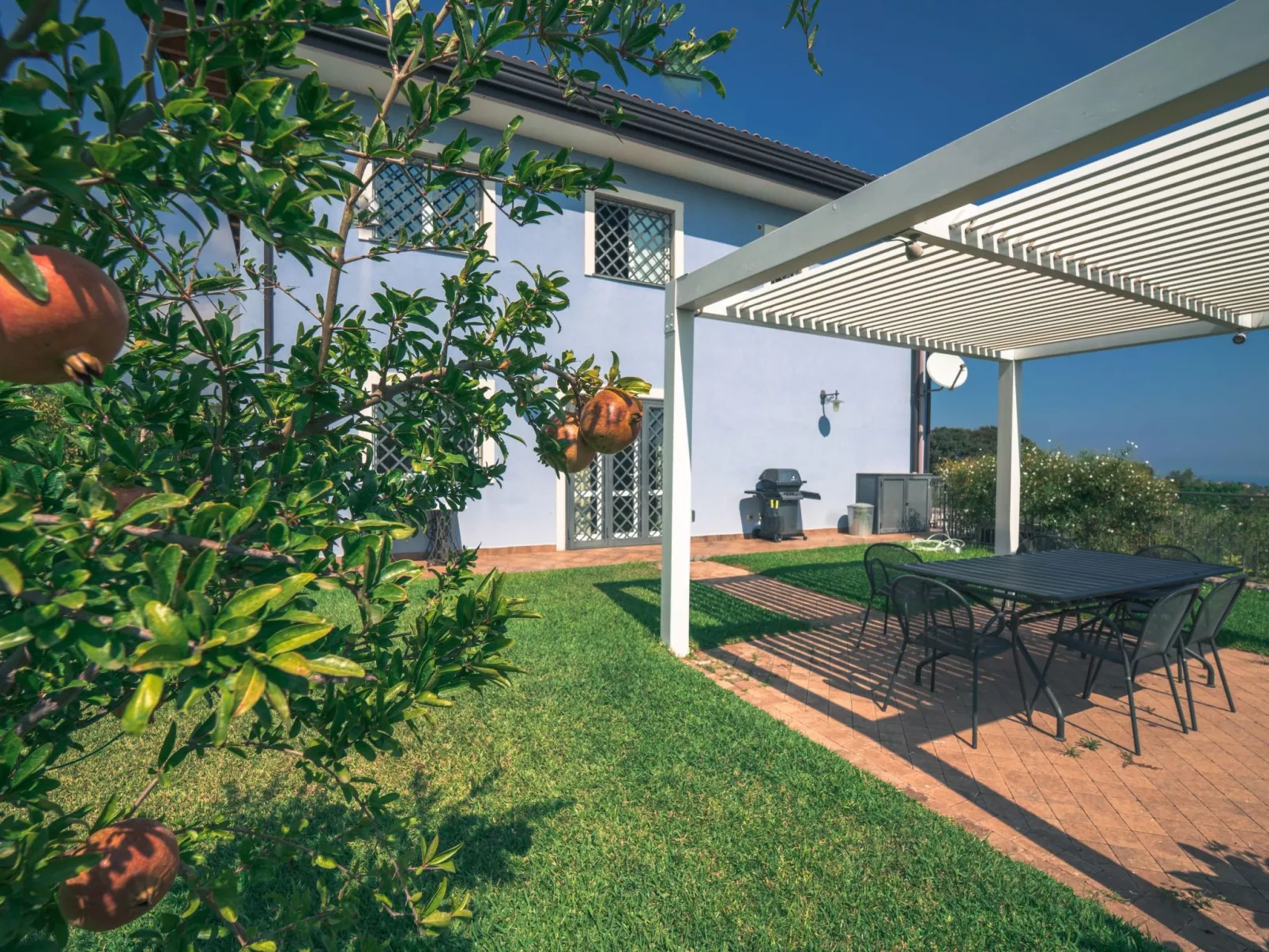 Villa delle Pomelie-Draußen