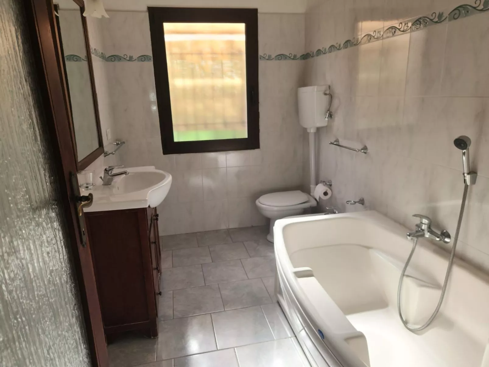 'Cinciallegra' mit Wasserblick-Image-tags.info