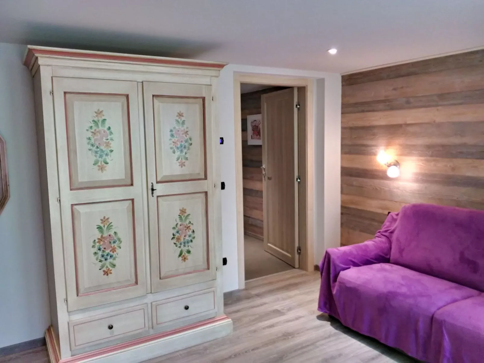 Freistehendes Haus mit privatem Garten-Inside