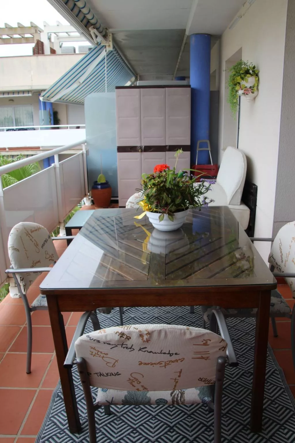Appartement in Roses mit Grill, gemeinschaftlichem Pool und Terrasse-Dehors