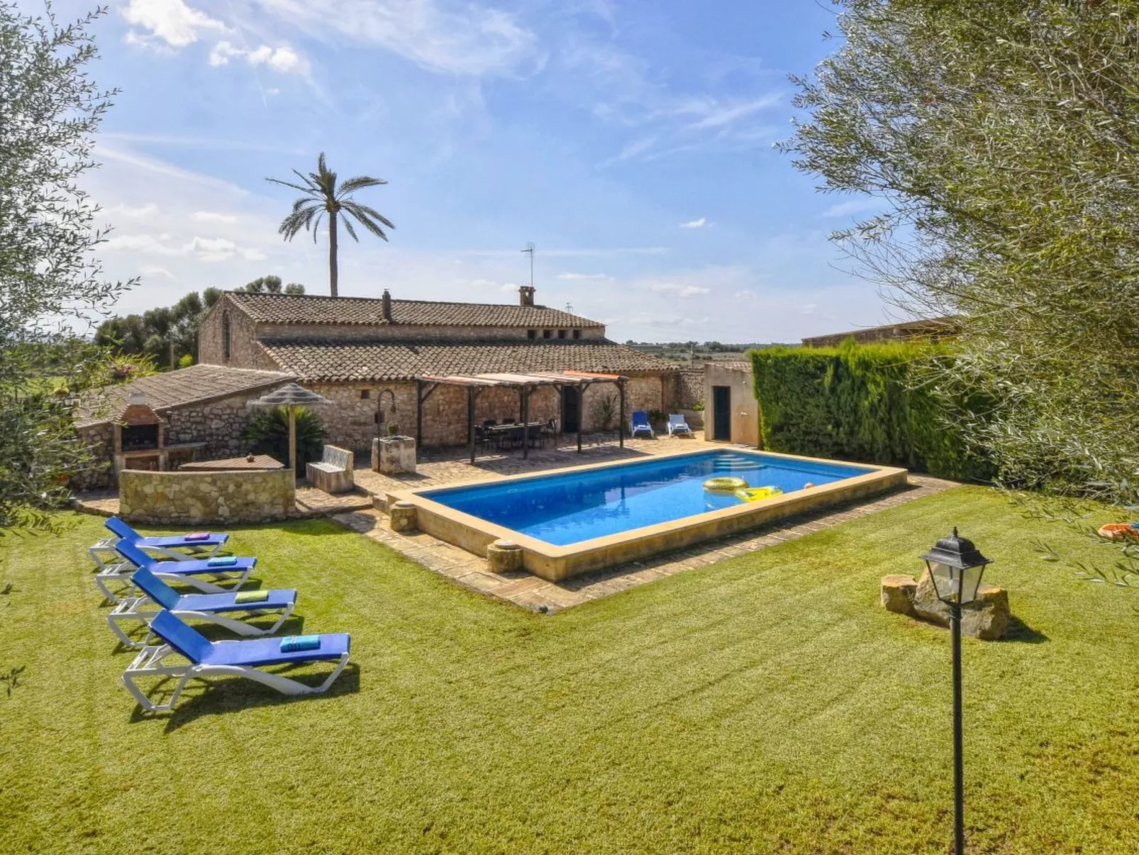 Wunderschönes Ferienhaus in Vilafranca De Bonany mit Privatem Pool-Image-tags.info