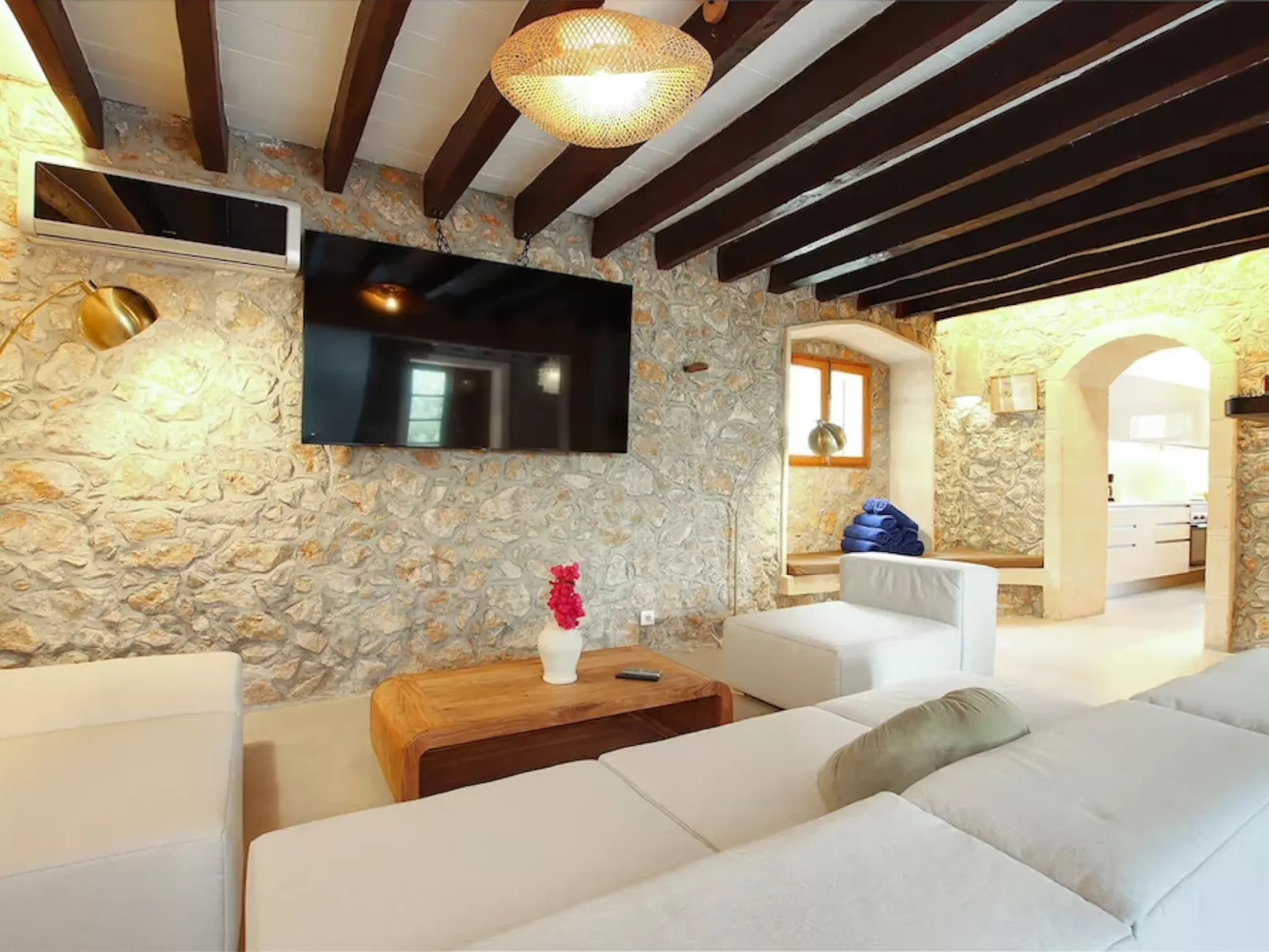 Villa Alordes, ein rustikales Haus mit fantastischer Aussicht-Image-tags.info