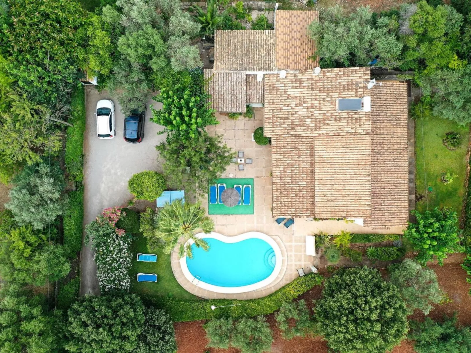 Schöne Villa in Pollensa mit beheiztem Pool-Draußen