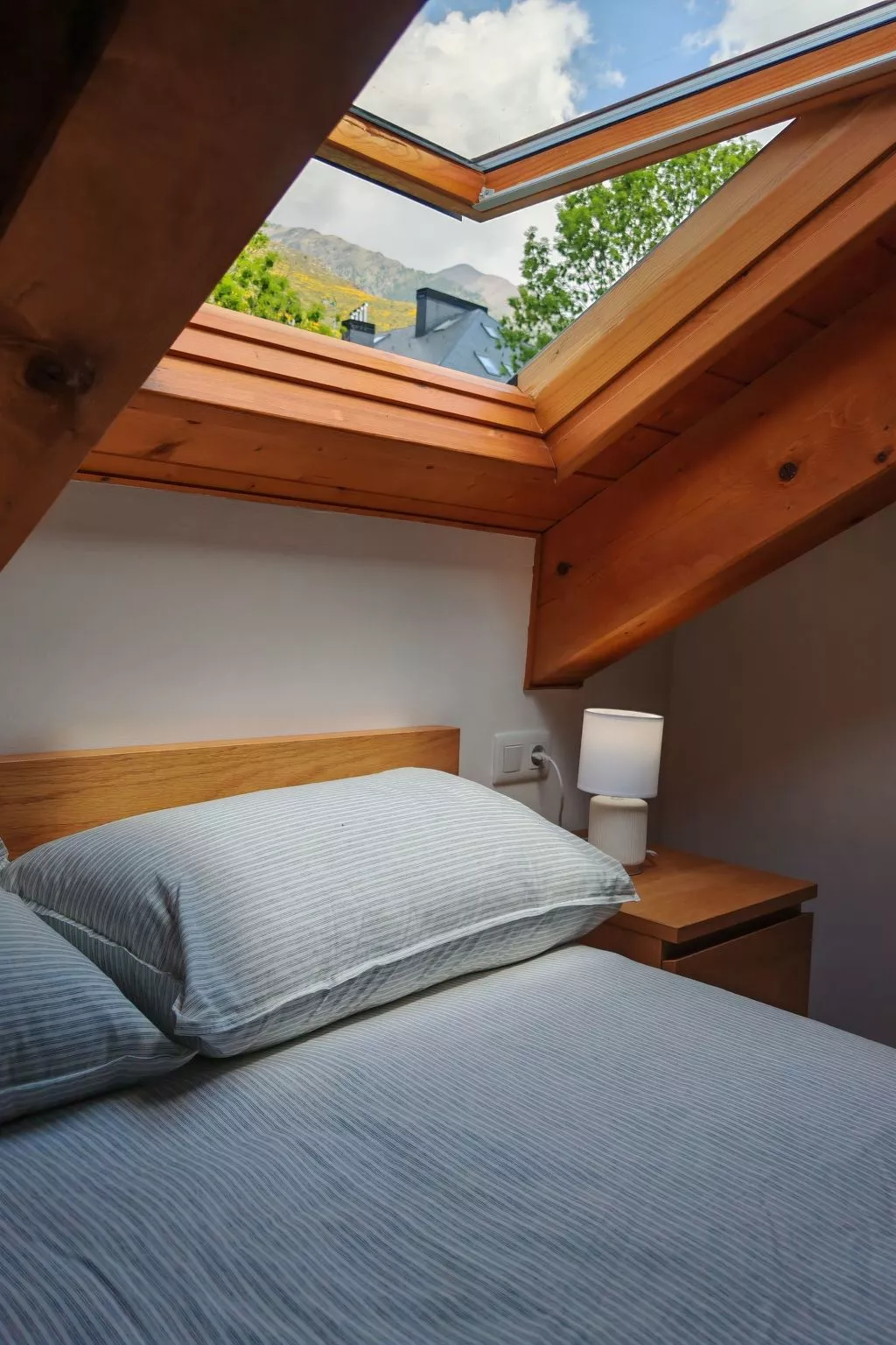 Aüt 3 Dachgeschosswohnung in Vall de Boí-Dedans