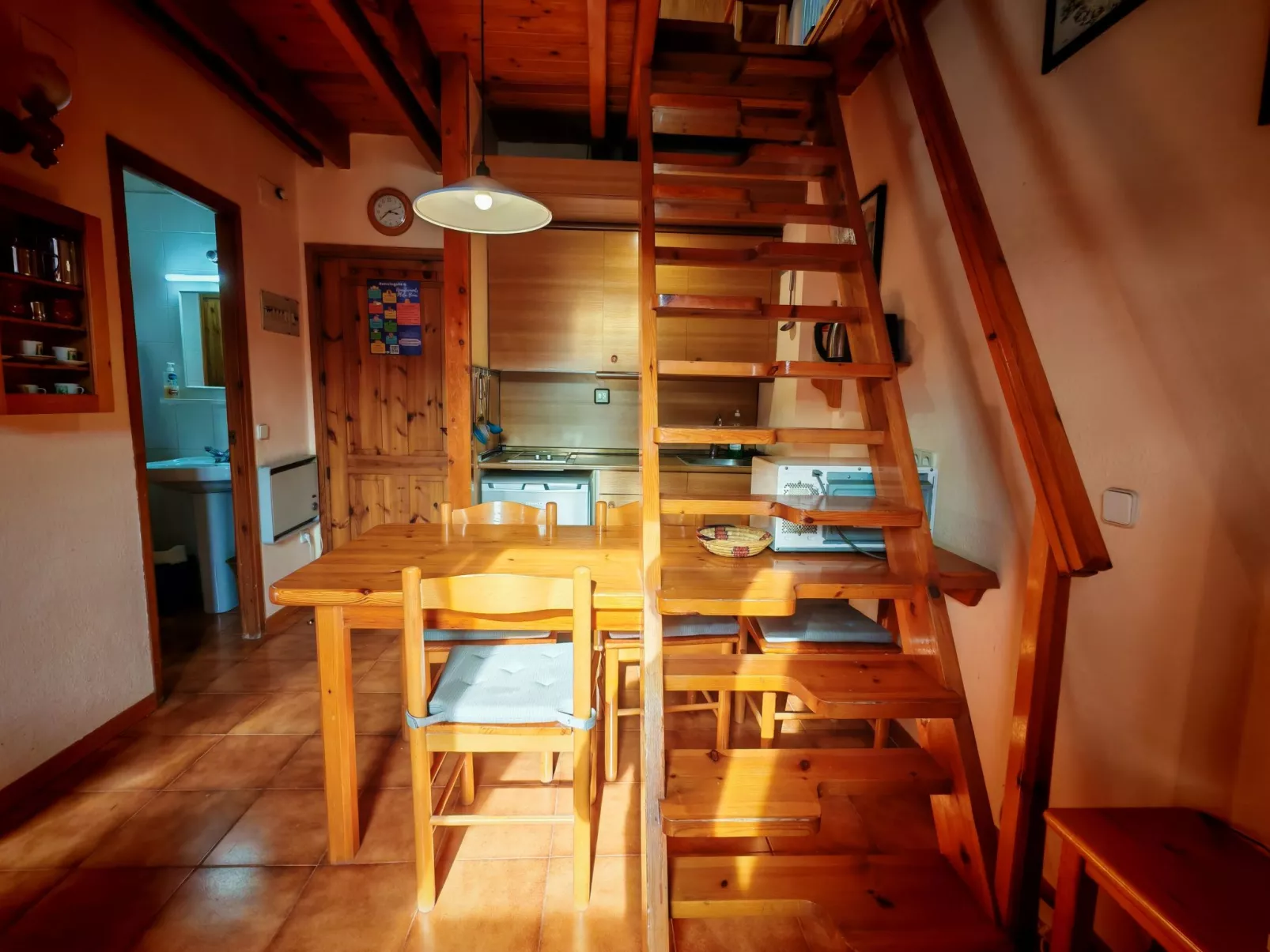 Duplex Cuc 2 Dachgeschoss mit Dachboden und rustikalem Touch Vall de Boí-Dedans