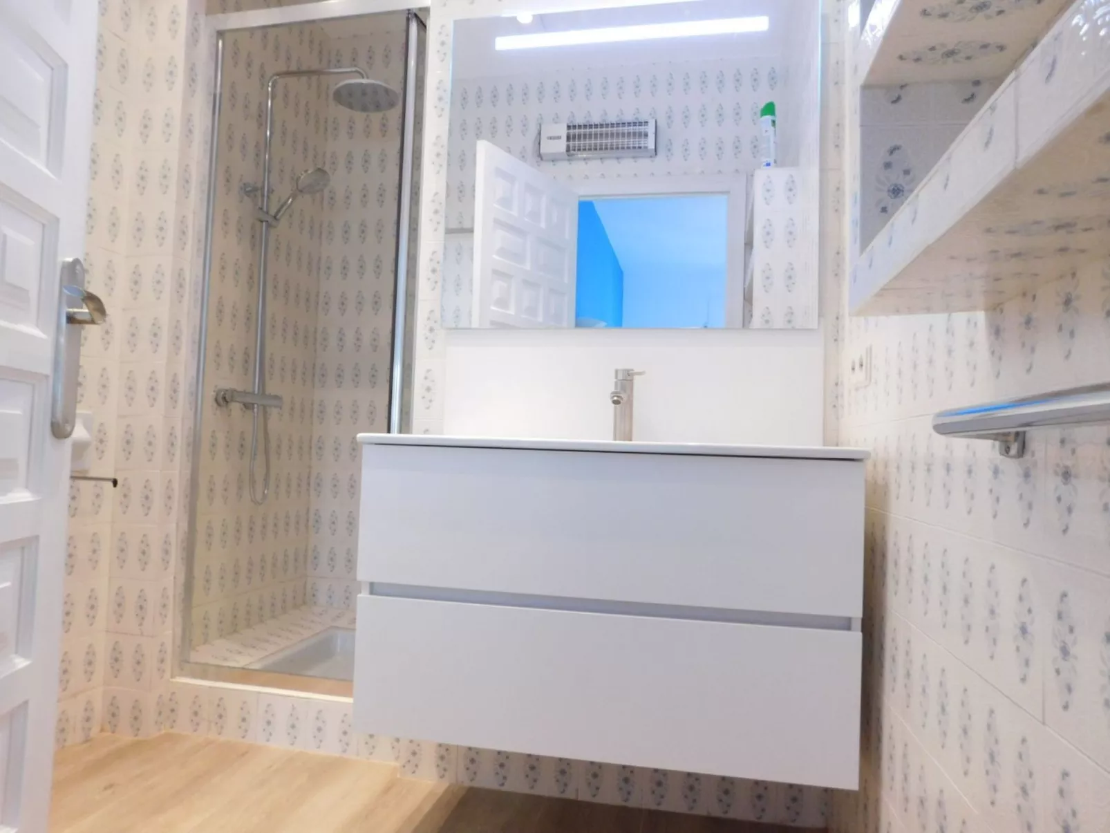 Mit einzigartigem Meerblick-Image-tags.info