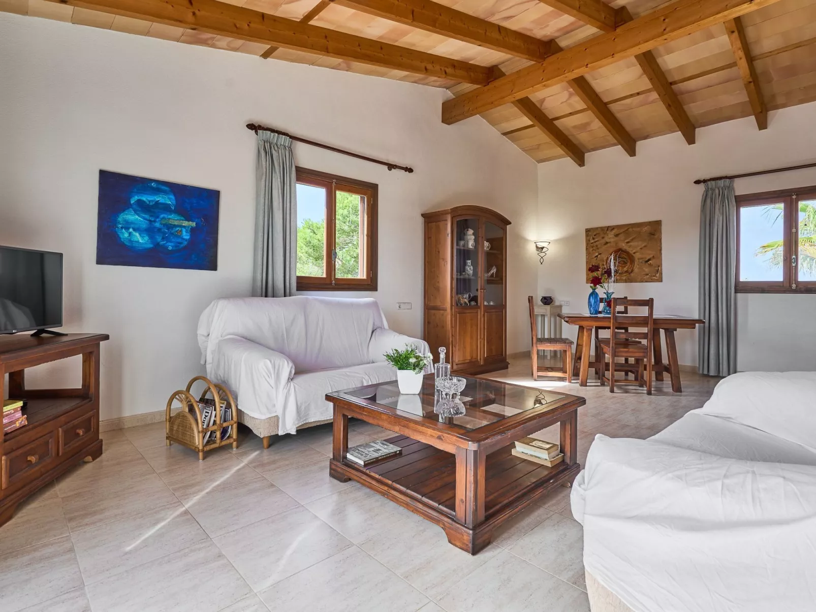 Villa mit privatem Pool-Drinnen