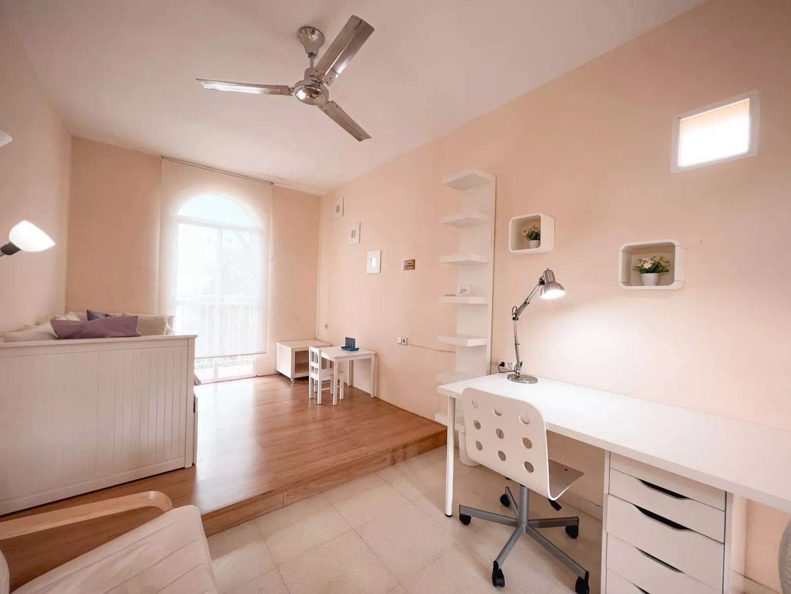 Schöne Villa, großer Pool und Garten-Inside