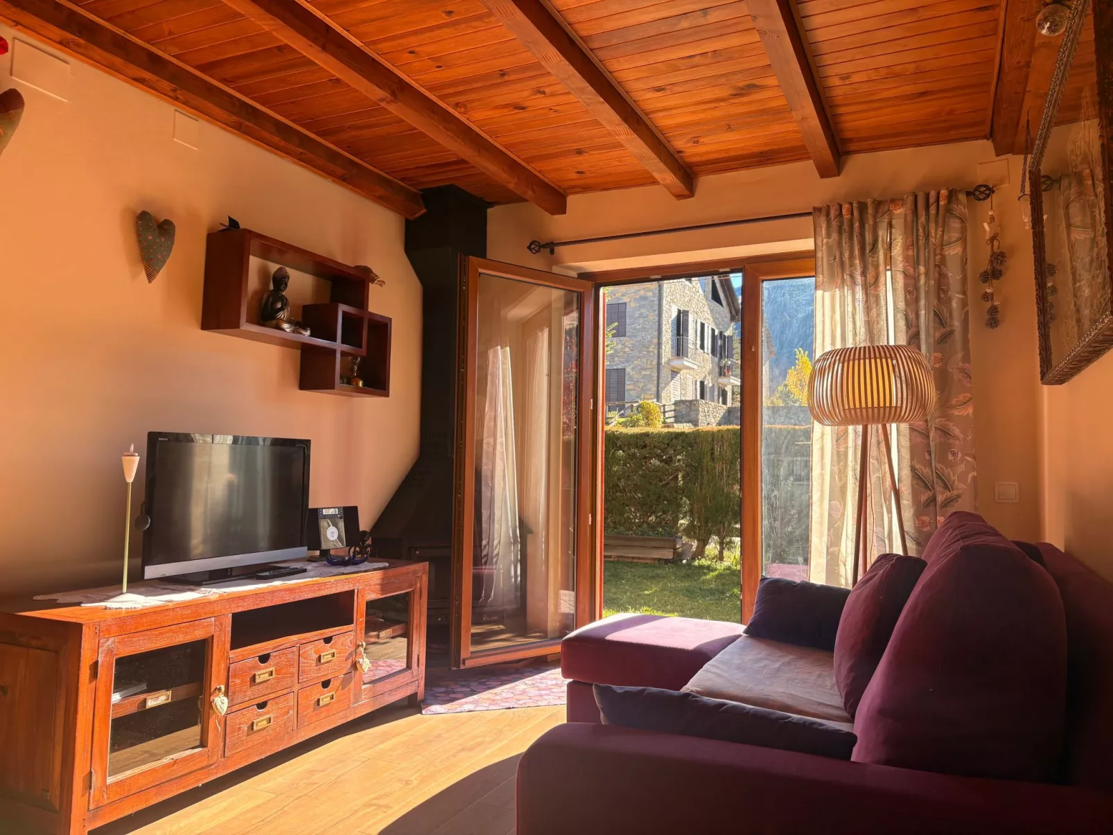 Wohnung mit privatem Garten und gemütlichem Puig Falcó 2 Vall de Boí-Drinnen