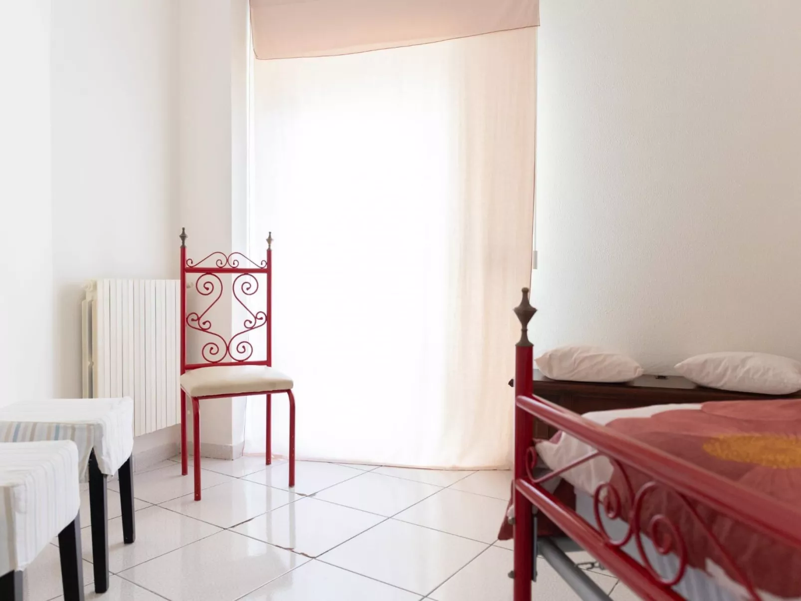 Für 10 Personen in Cefalù, Sizilien (Nordküste von Sizilien)-Image-tags.info