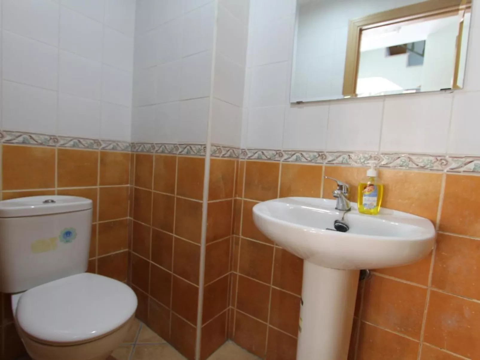 In Seseña mit großem Garten-Inside