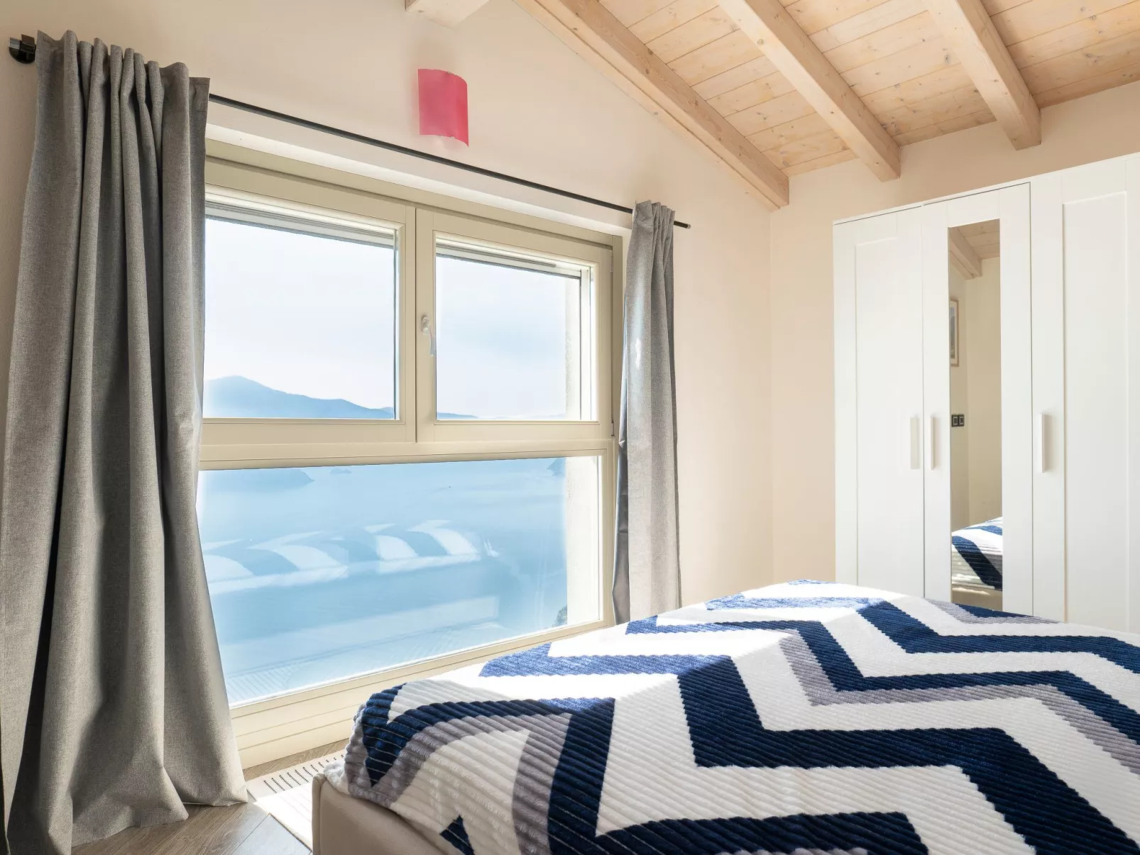 Cherubino 2", Dreizimmerwohnung mit Pool und Terrasse-Inside