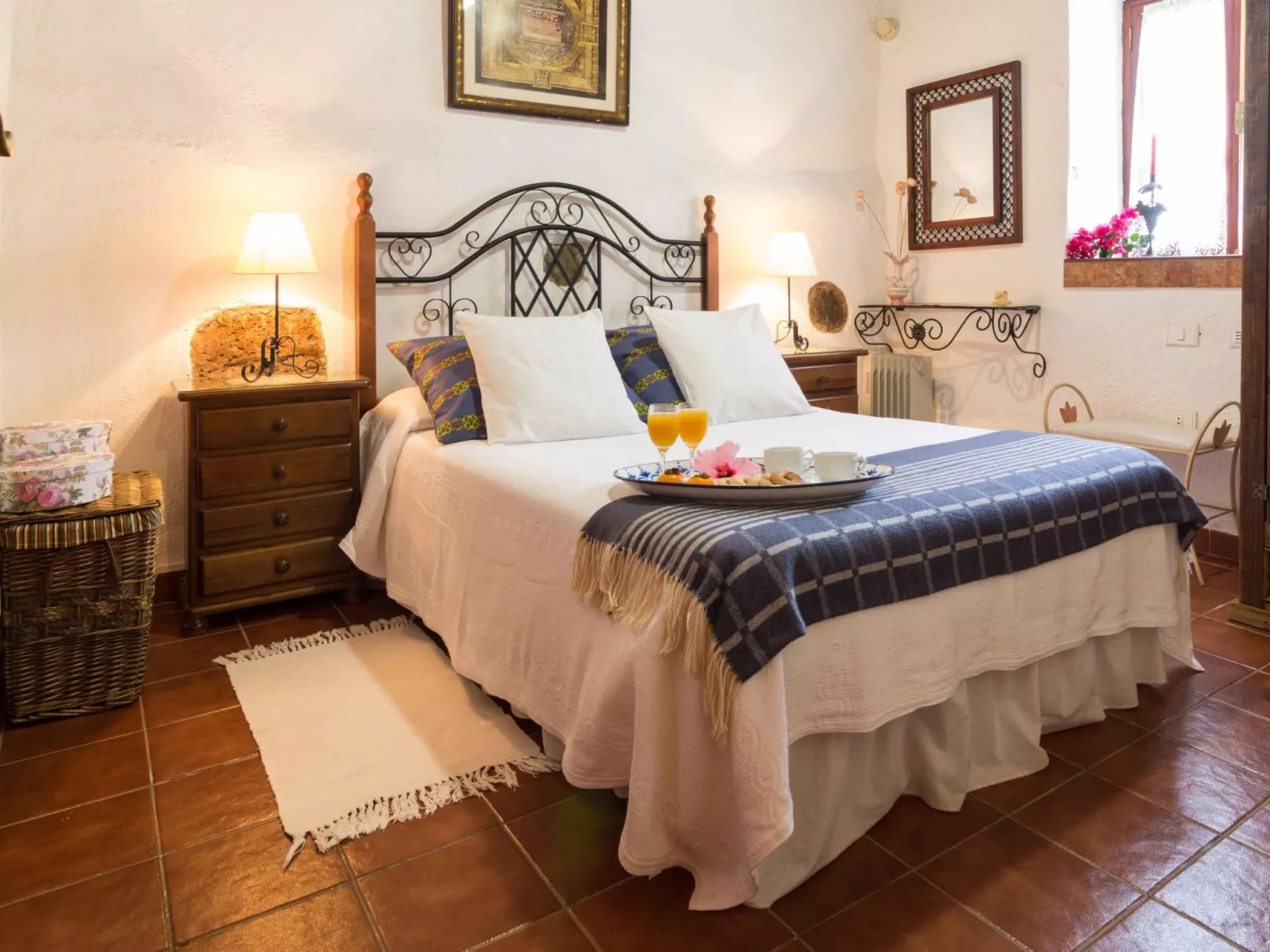 Familienanwesen von 60.000 m2 mit Schwimmbad-Inside