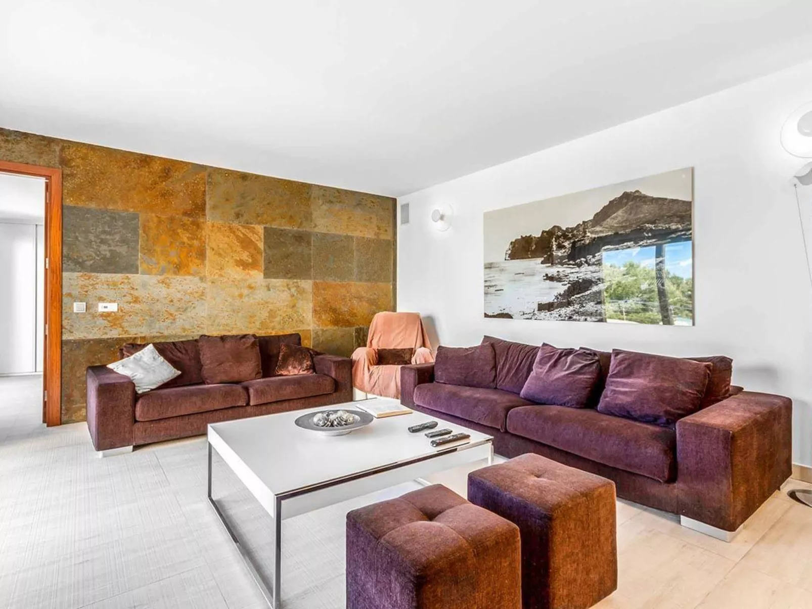 Schöne Villa im Zentrum von Cala Sant Vicenç-Inside