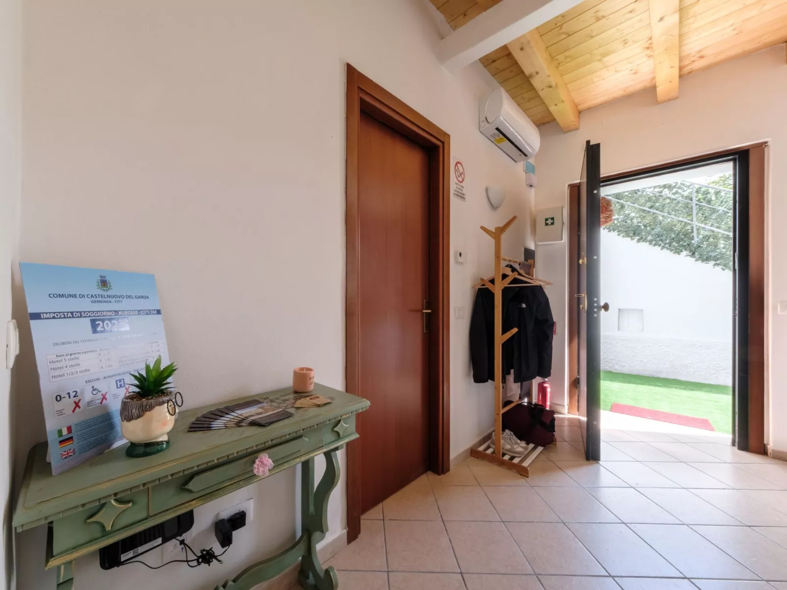 Gardaland bei Holiday World-Drinnen