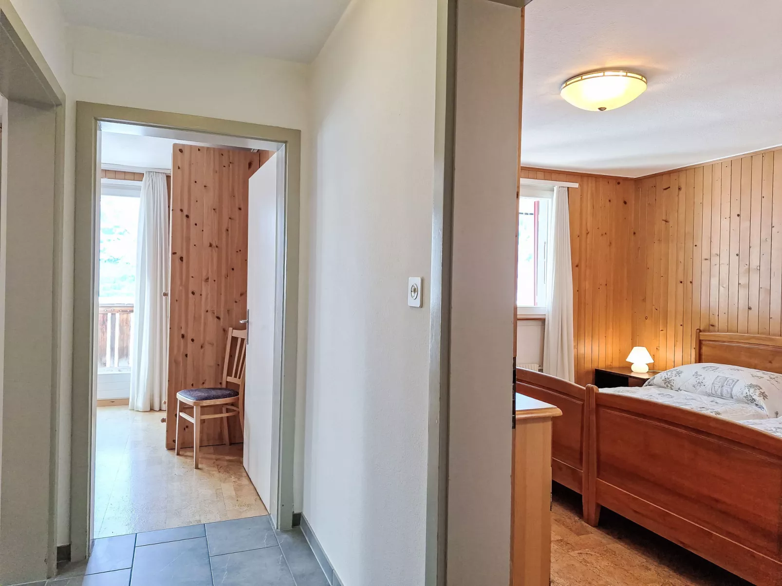 Chalet Shangri La-Inside