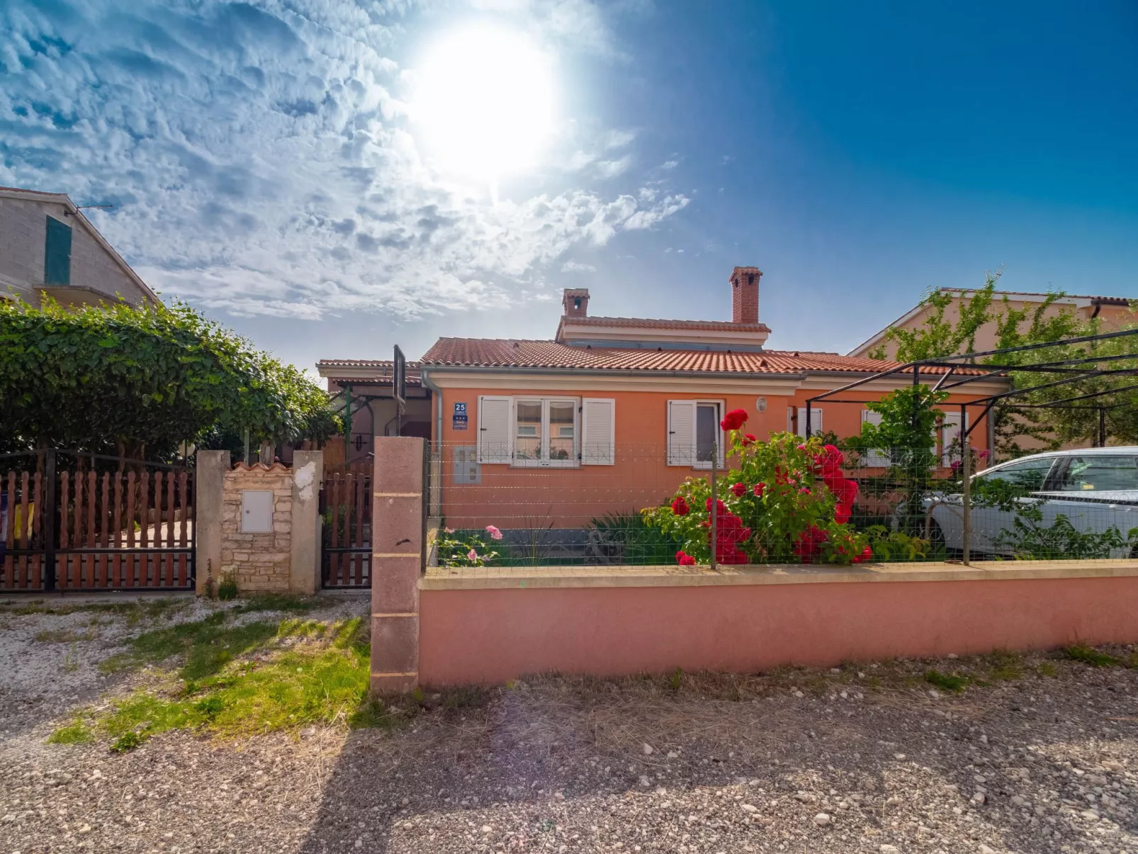 "Arijana1" mit privater Terrasse-Draußen