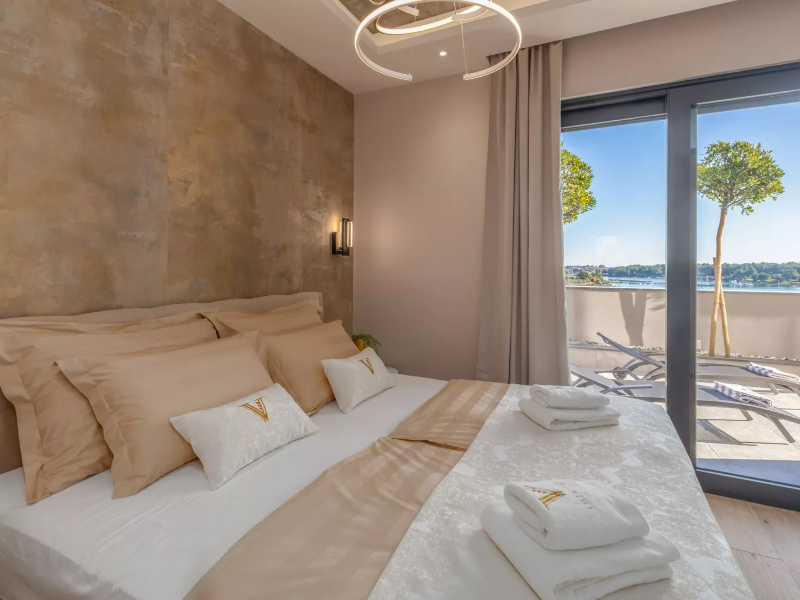 Villa Vie-Image-tags.info