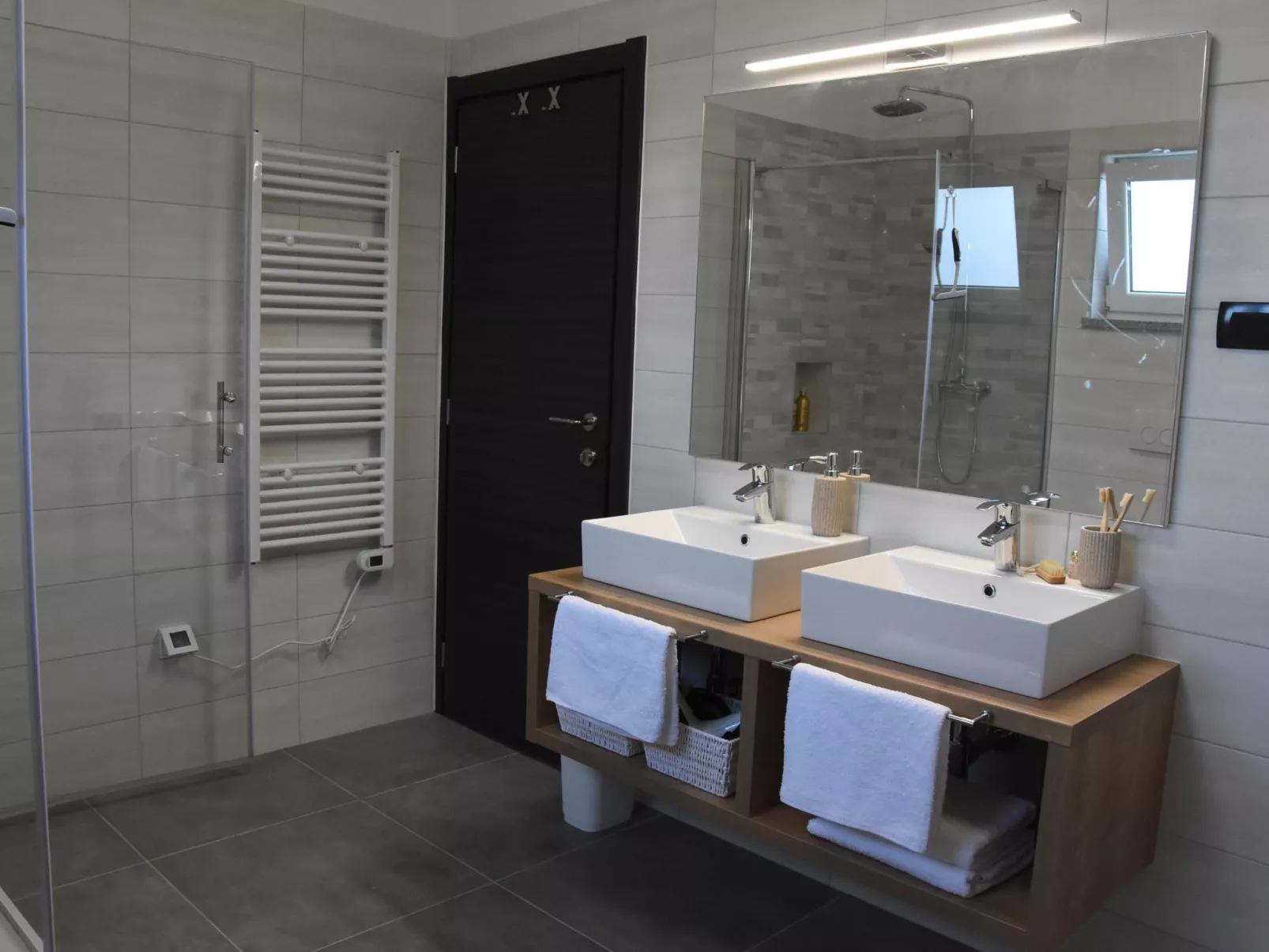 Ferienvilla "Luxury Villa Tara" mit beheiztem Pool-Dedans