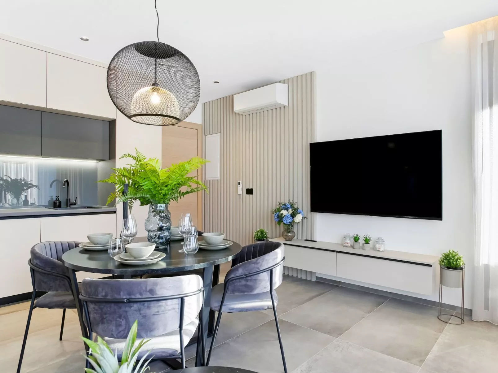 Fly Room - A1-Inside