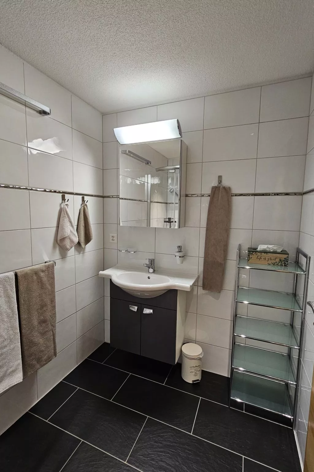 Boimenzüün 2 Bett Wohnung-Drinnen