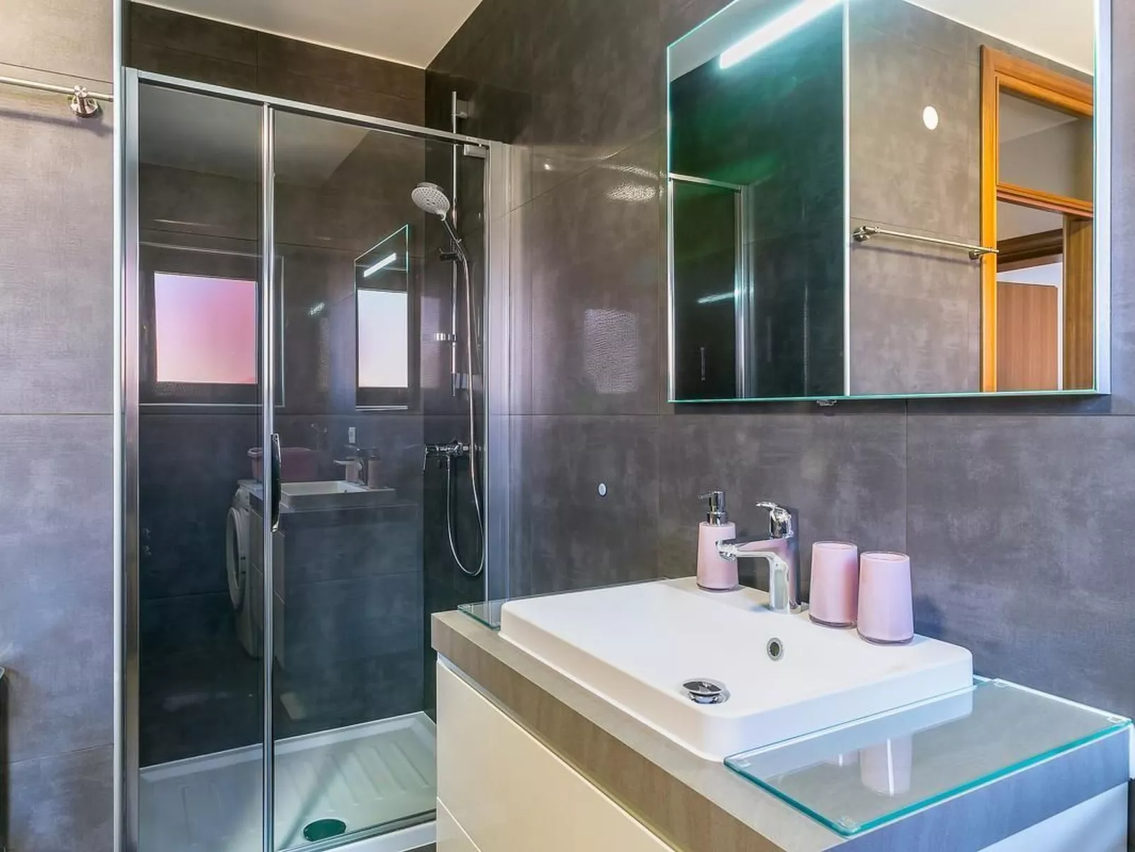 Für 4 Personen ca. 90 m&sup2; in Medulin, Istrien (Medulin und Umgebung)-Image-tags.info