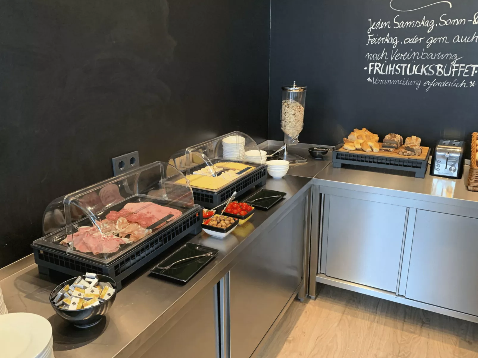 Wohnung in Brandenburg An Der Havel mit Grill, Terrasse und Garten-Inside