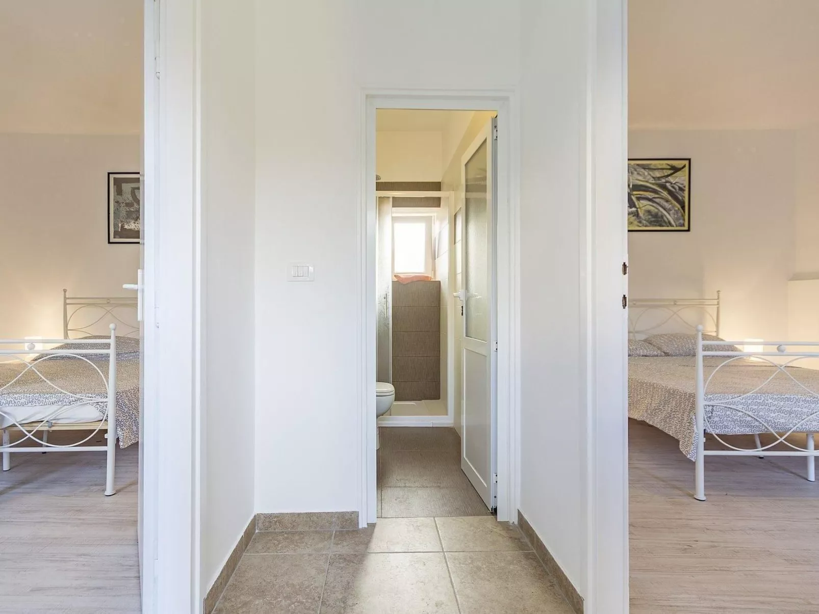 Villa Agneza mit Garten, Pool und Pavillon-Drinnen