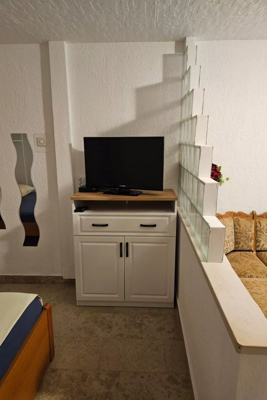 "Second" mit Terrasse-Image-tags.info