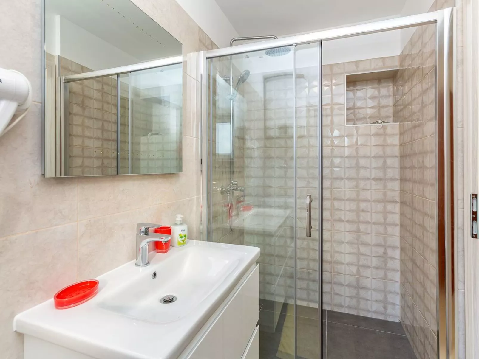 Alojzija - Srednji-Drinnen