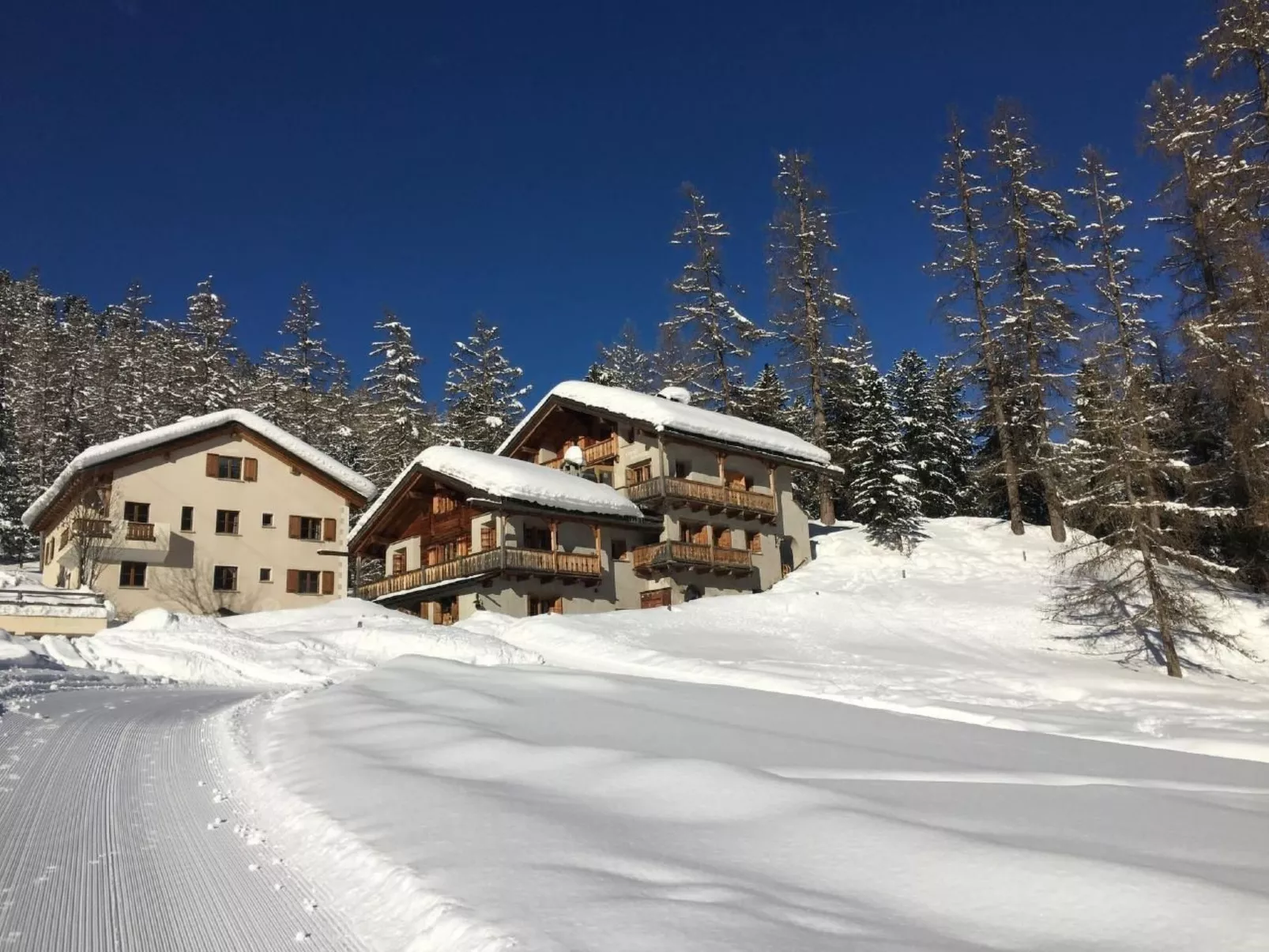 Chesa Surselva-Draußen