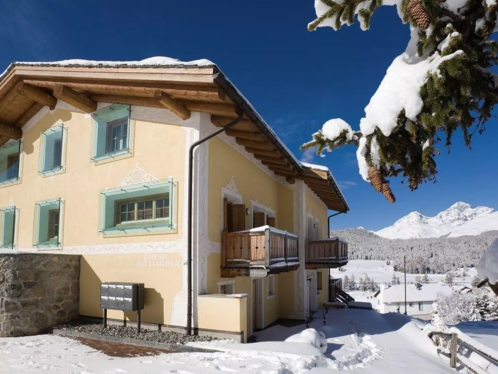 Chesa Alessandra-Dehors