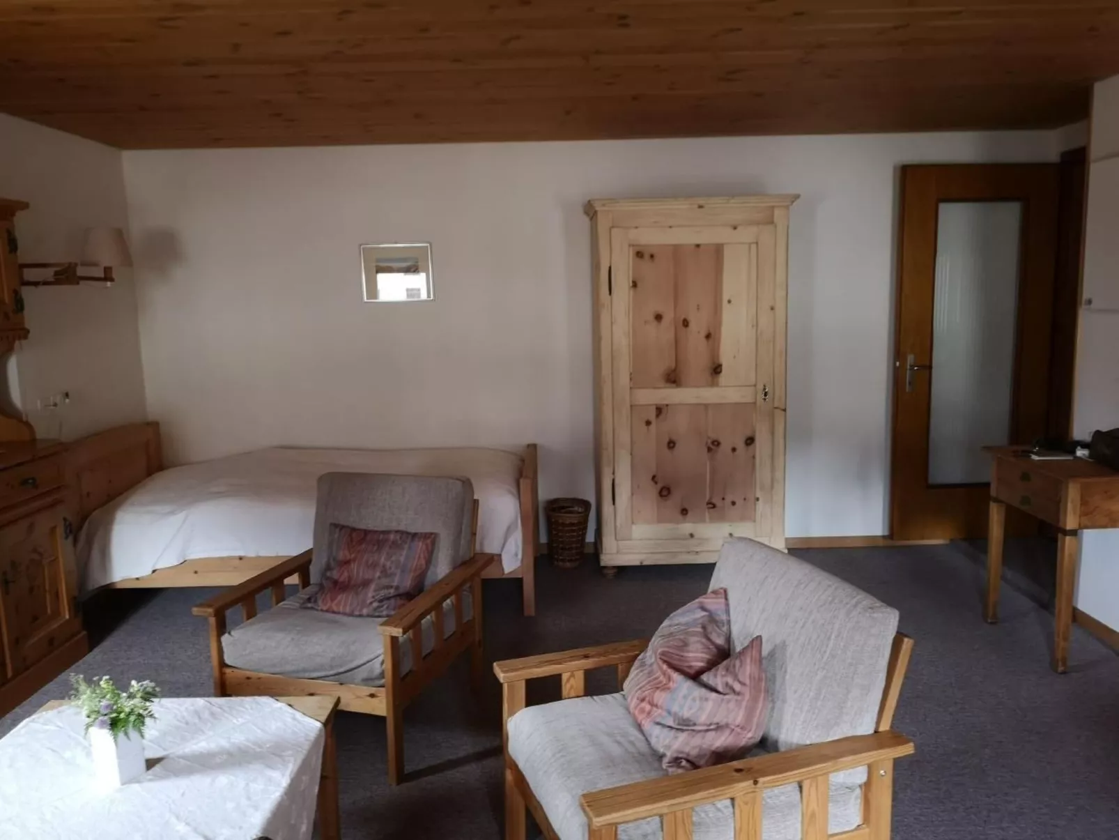 Chesa Kober; Giarsun-Dedans