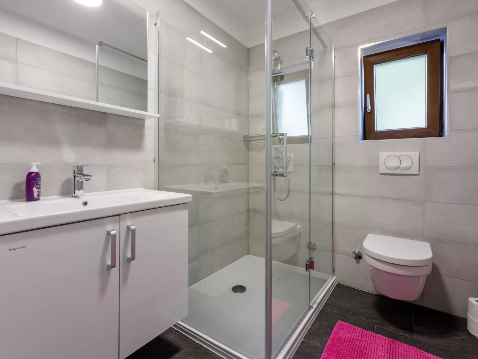 Wohnung im Erdgeschoss mit Terrasse-Drinnen