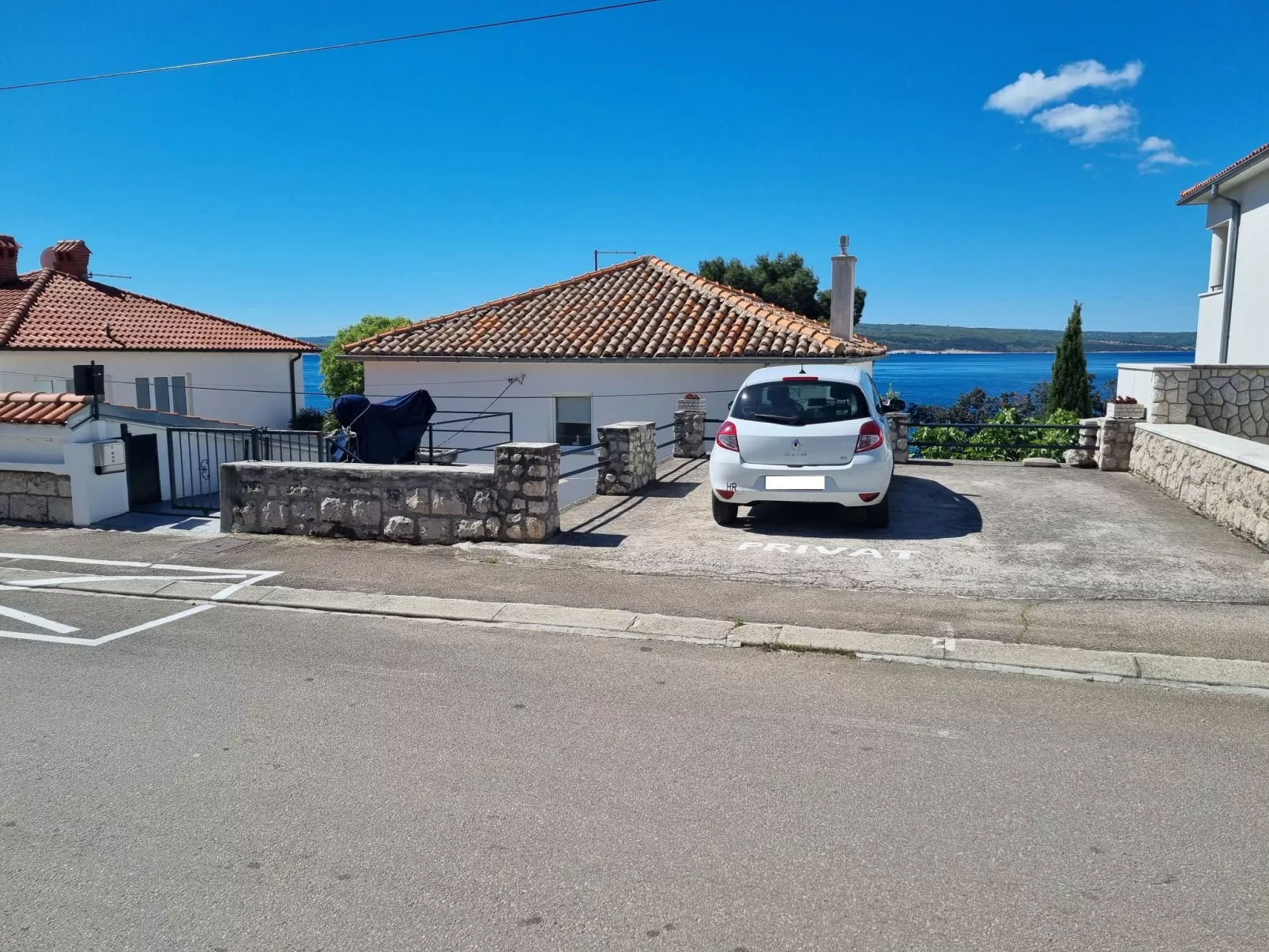 Wohnung in toller Lage, 10m vom Strand entfernt-Image-tags.info