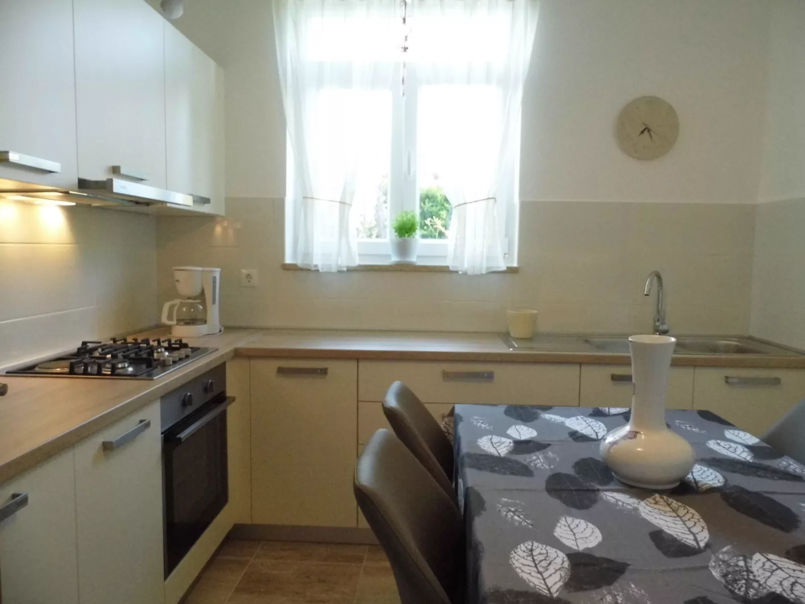 Wohnung "Nada" mit Terrasse-Image-tags.info